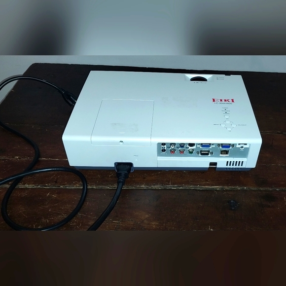 Eiki Projector - Picture 11 of 14